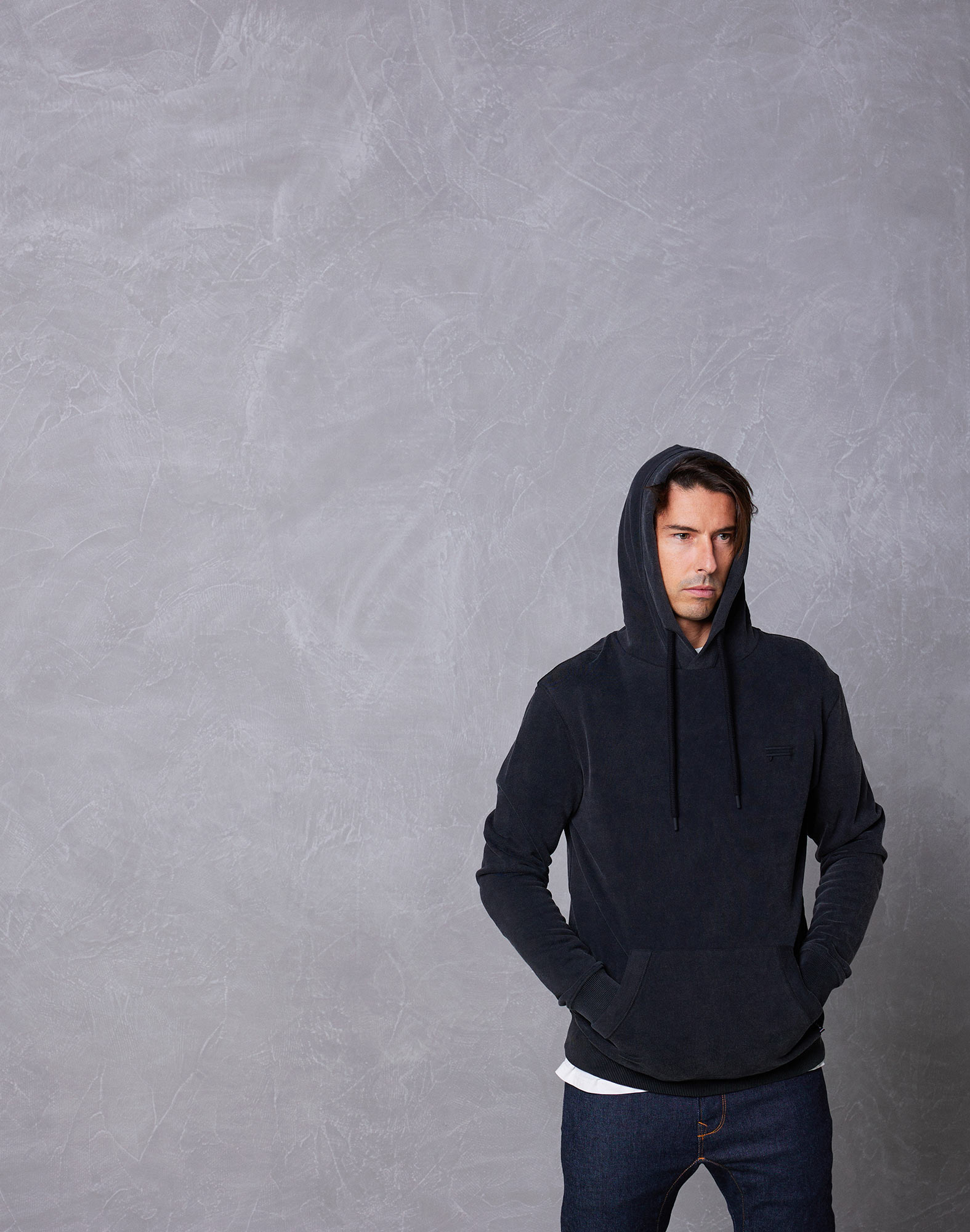 sweat a capuche plainfinnblack PULLIN en coton