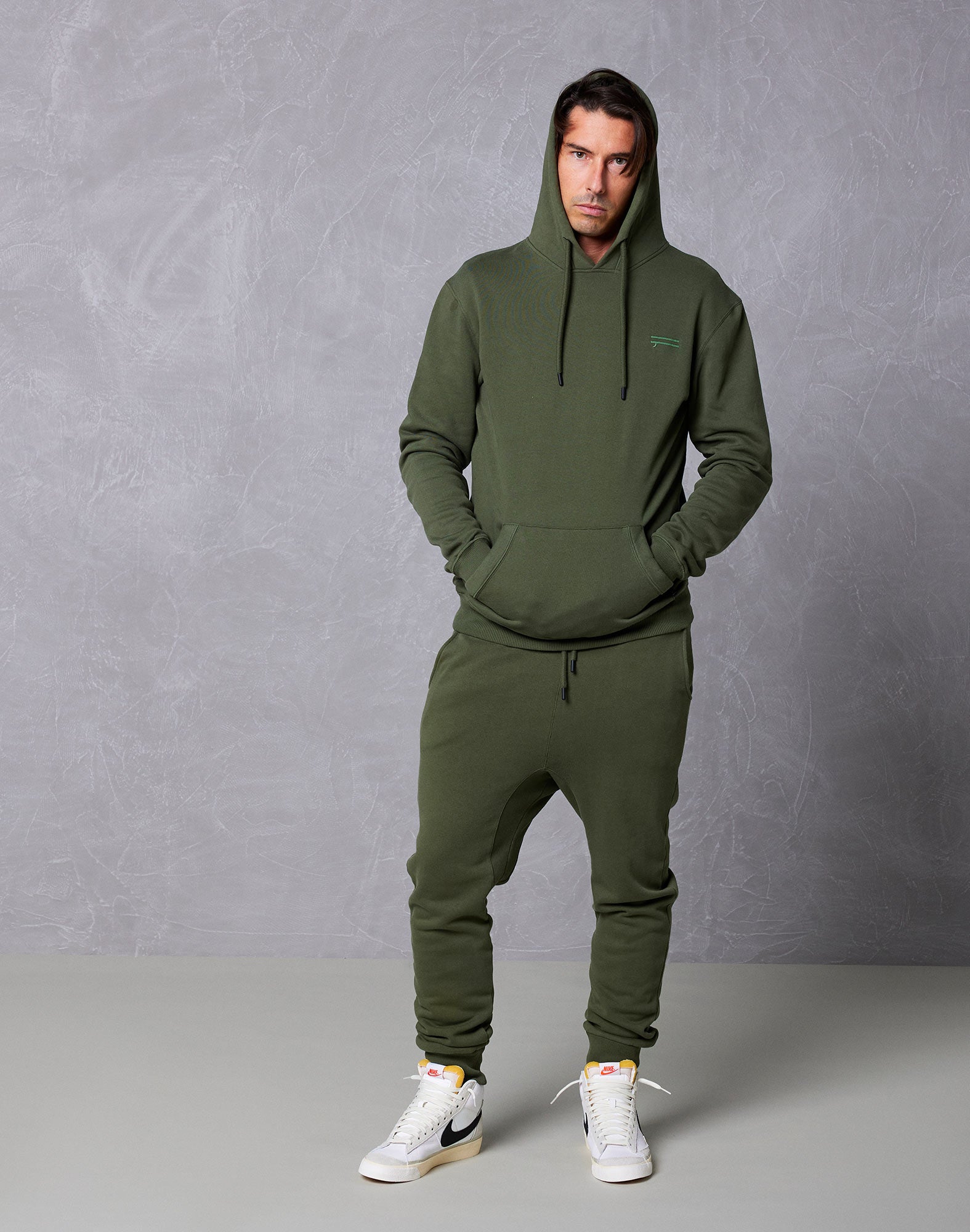 sweat a capuche plainfinnred PULLIN en coton