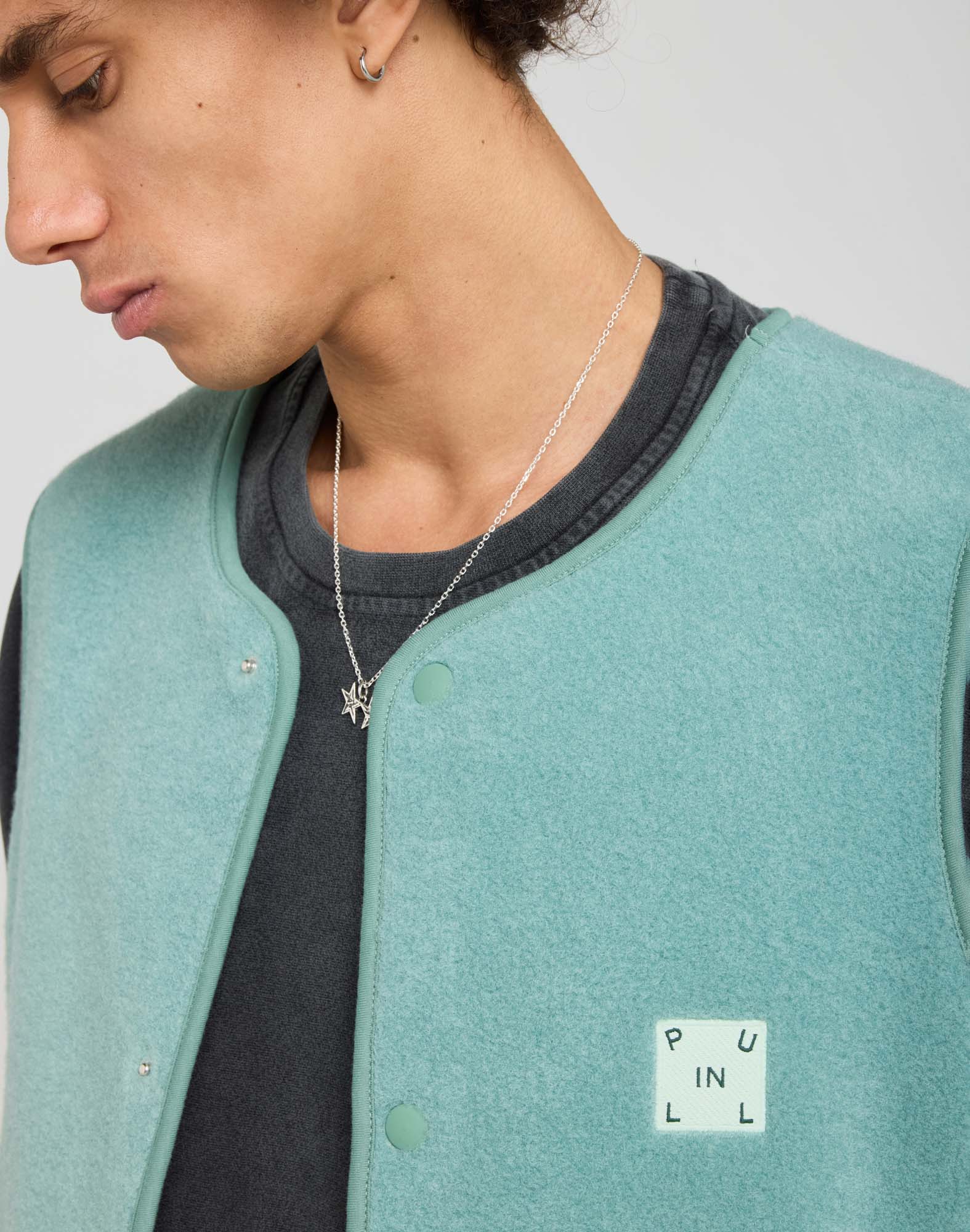 BLUE SLEEVELESS VEST