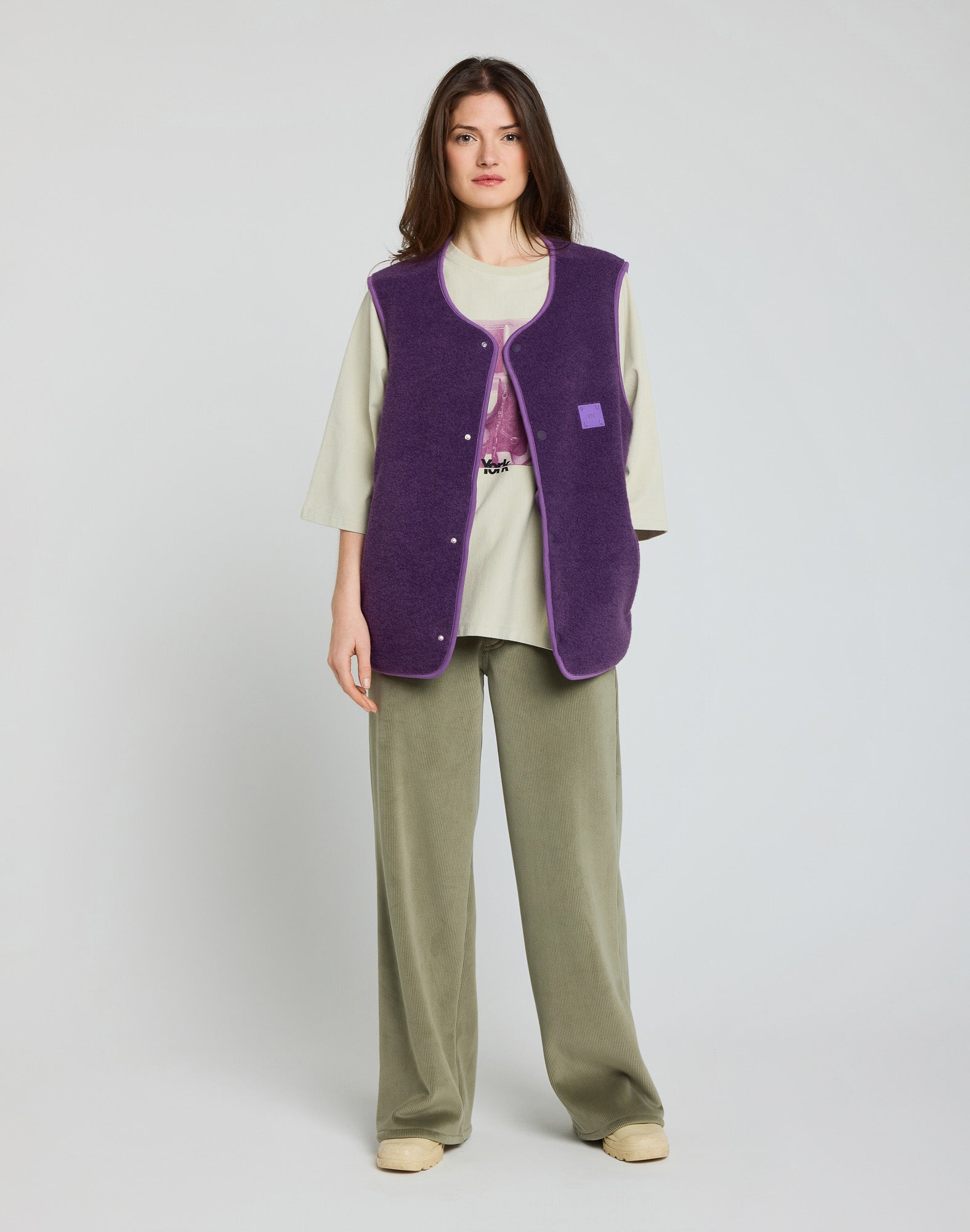 PURPLE SLEEVE VEST
