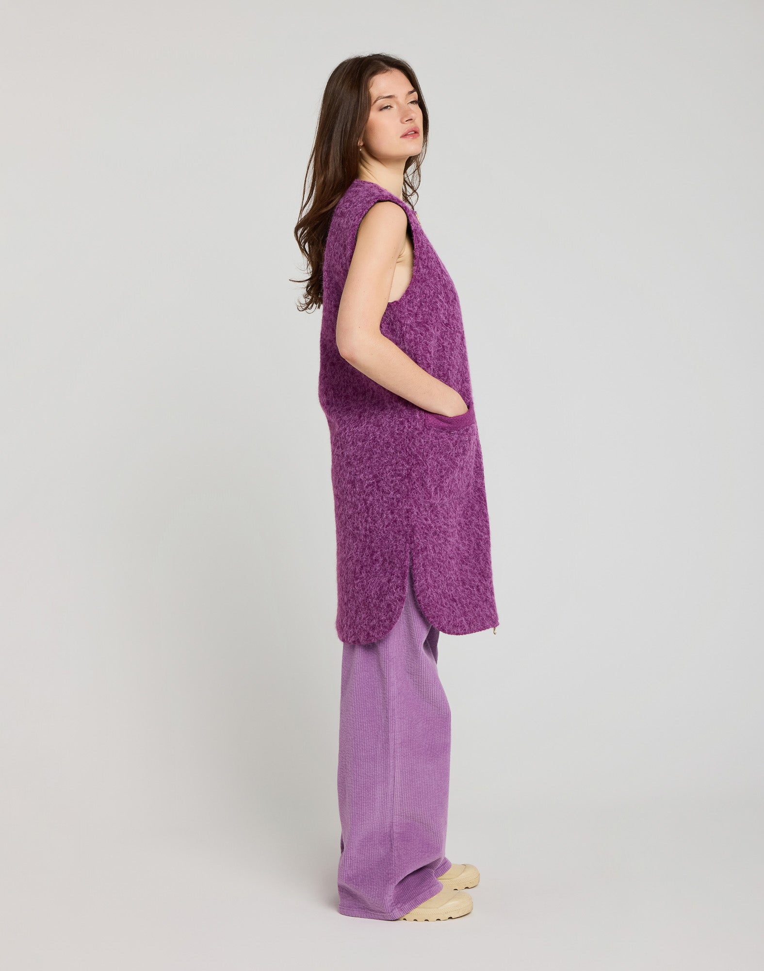 PURPLE SLEEVELESS JACKET