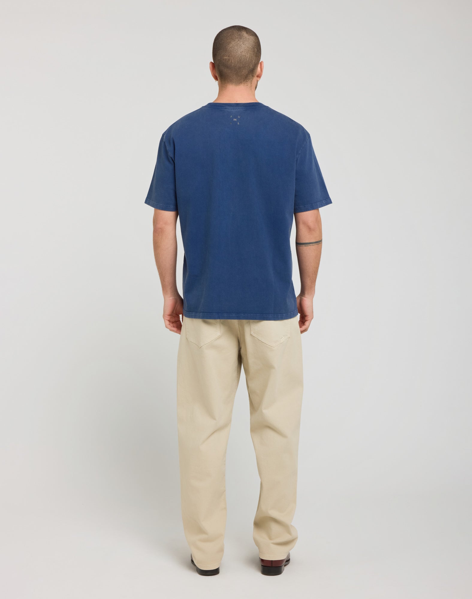 RELAX ESTATE T-SHIRT