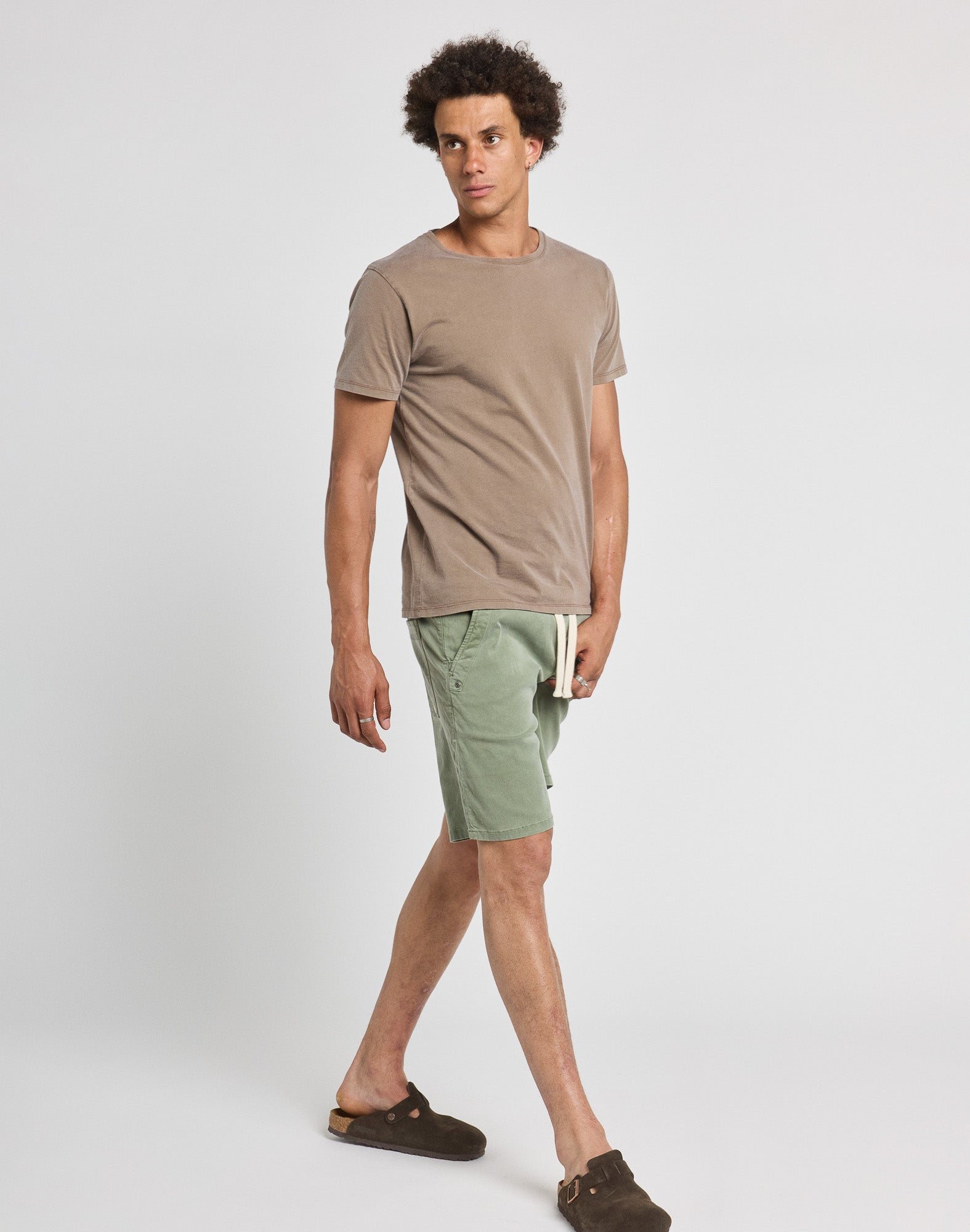 dening short beach leaf PULLIN