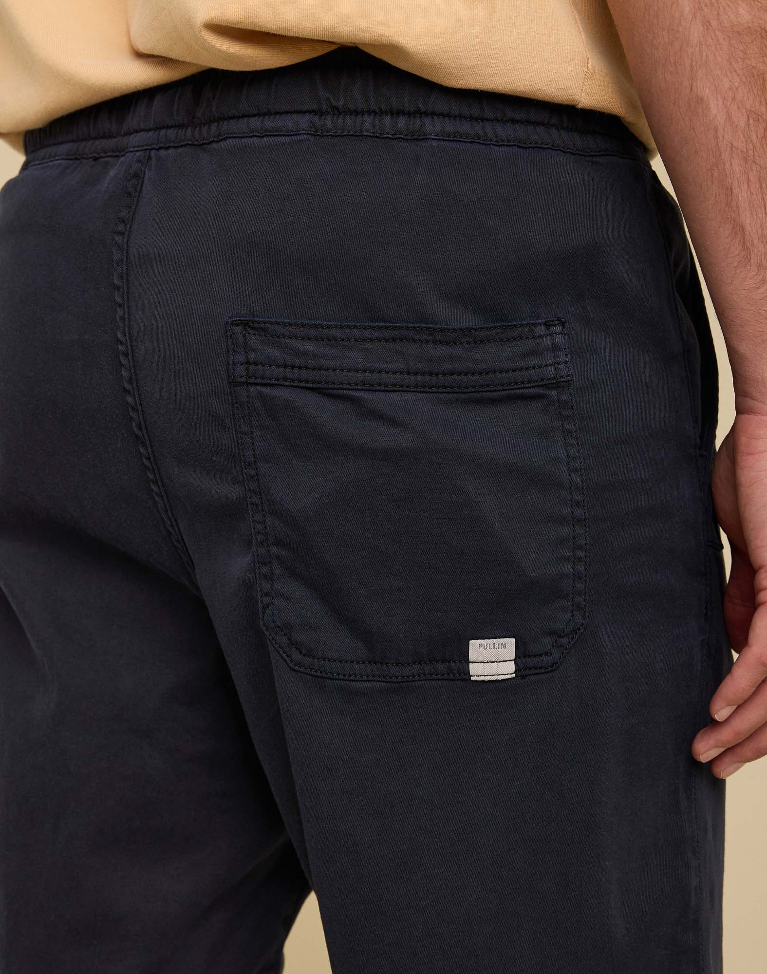 short loose uzi PULLIN en tencel